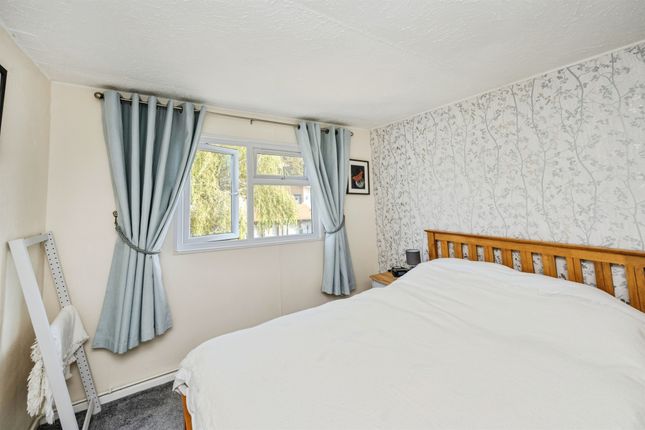 38, Cannisland Park, Swansea photo 4