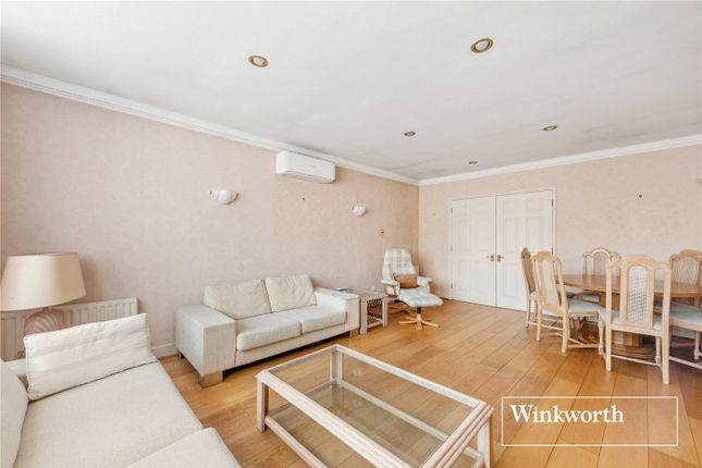 Flat 1, Carlisle Lodge, 82, Hendon Lane, London photo 2