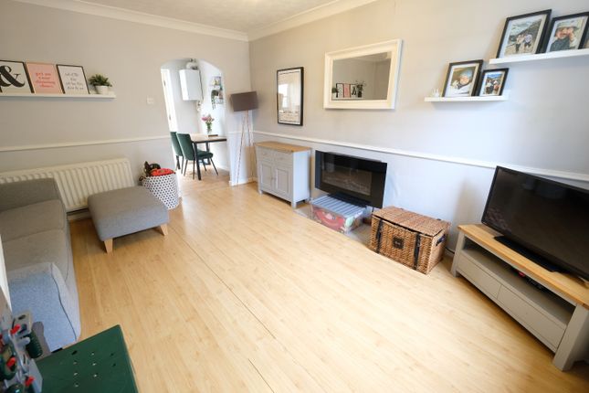 End terrace house for sale in Woodmoor Close, Southampton