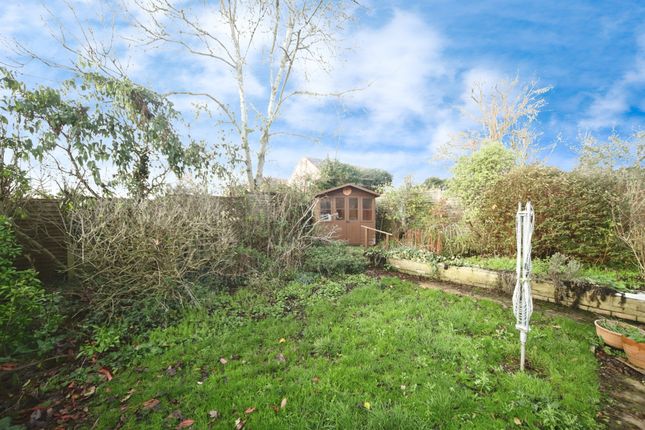 2, Grafton Close, Taunton photo 3
