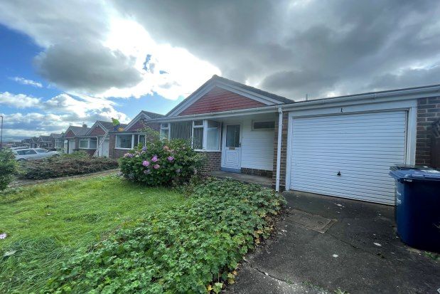 Thumbnail Bungalow to rent in Arundel Drive, Newcastle Upon Tyne