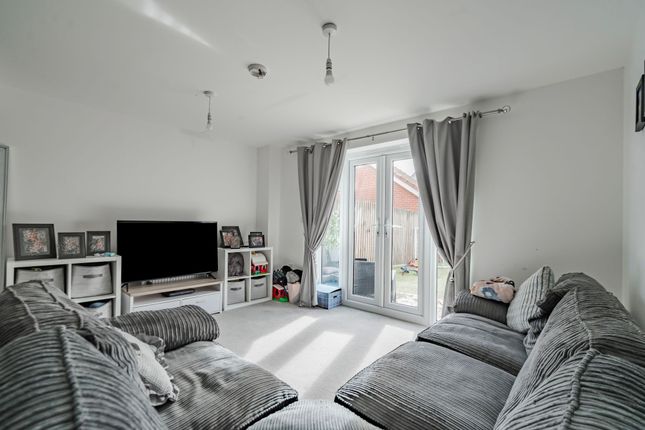 44 Apollo Crescent, Norwich photo 4