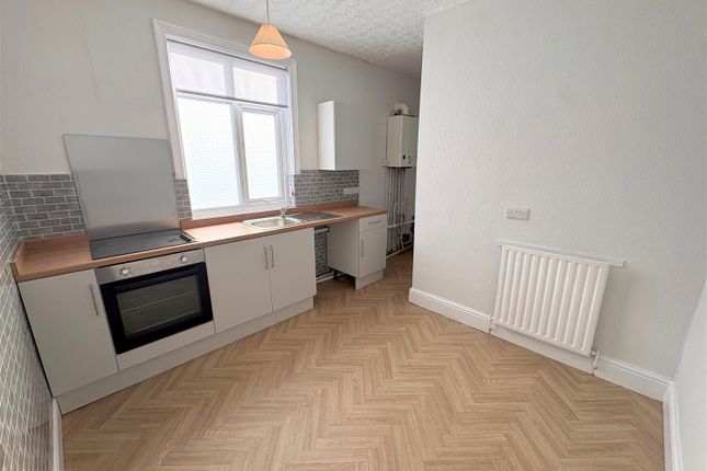 32a, Clifton Road, Darlington photo 3