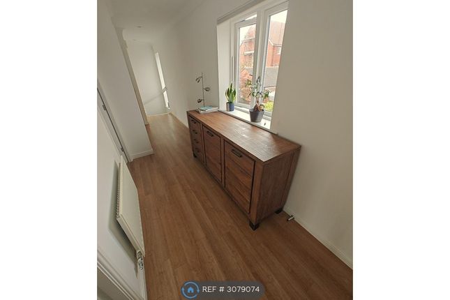 West Timperley, Altrincham photo 5
