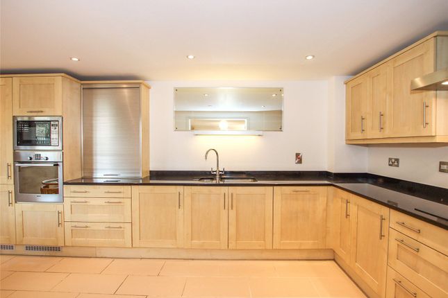 3, Halyard House, Lymington photo 4