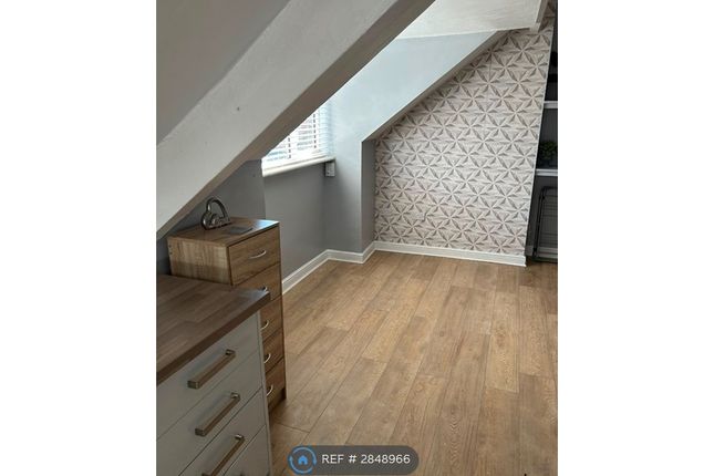 Town St, Armley, Leeds photo 2