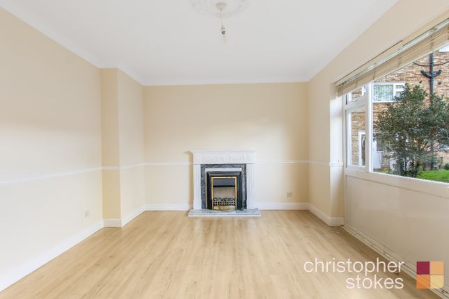 2 Manor Court, Crossbrook Street, Hertfordshire photo 2