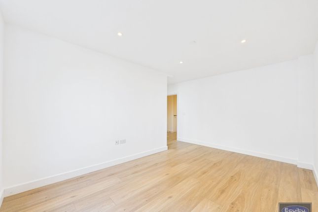 Flat 33, Heather Court, Sidcup photo 4
