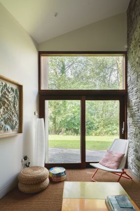 236655 - Ty-Hedfan-Tmh-37.Jpg