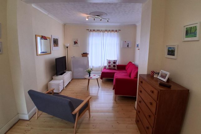 26, Tyisha Road, Llanelli photo 3