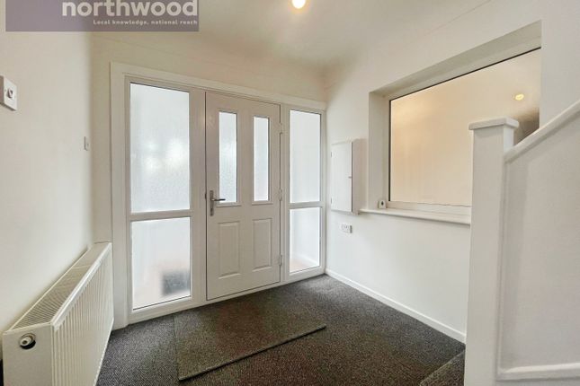 96, Pool Lane, Wirral photo 3