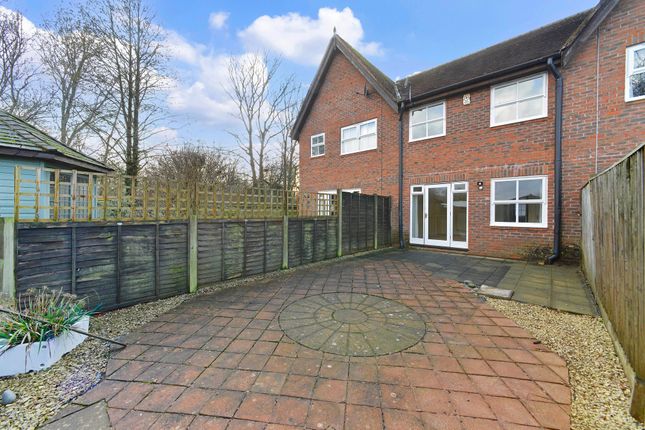 2 Birchwood The Common, Cranleigh photo 4