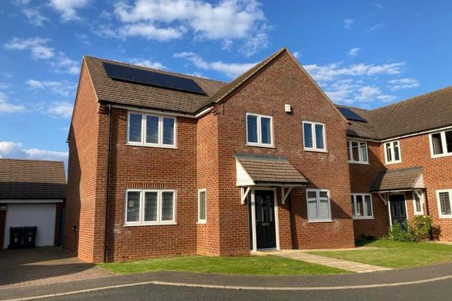 3 Pagnell Court, Wootton, Northampton Nn4 6Ef