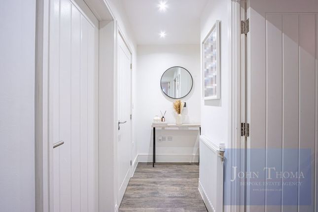 6, Lupine House, 10, Chigwell photo 4