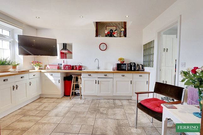 Upper Tump Barn, Eastbach, Coleford photo 4