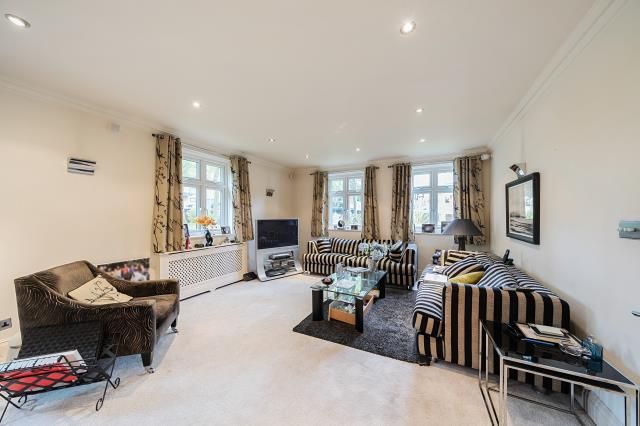 Flat 7 Ivor Court, 2, Chalgrove Gardens, London photo 4