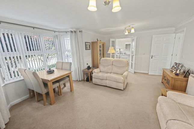 2, Fairweather Court, Darlington photo 4