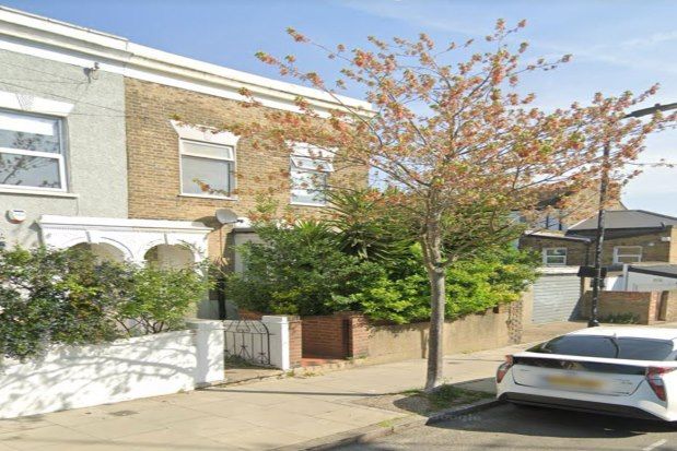 Thumbnail Terraced house to rent in Dunlace Road, London