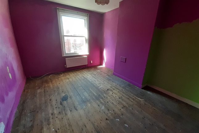21, Barton Terrace, LEEDS photo 5