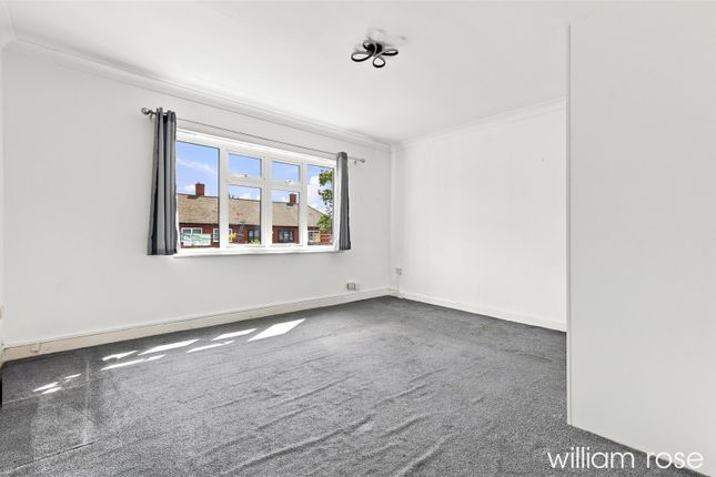 313, Manford Way, Chigwell photo 4