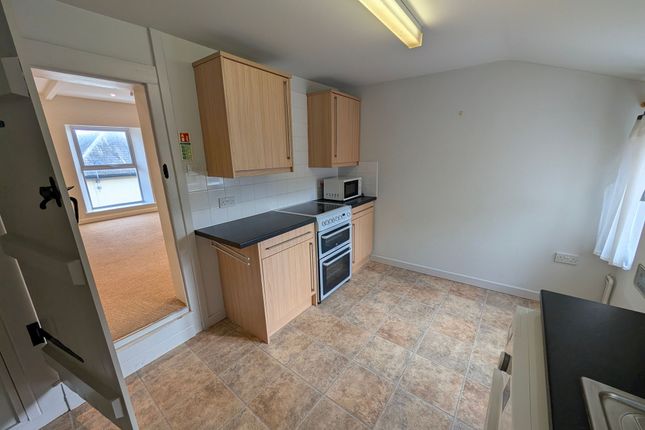 11a Market Place, Saxmundham photo 2