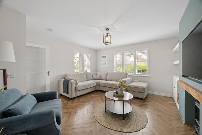 20 Threipmuir Walk, Murieston photo 4