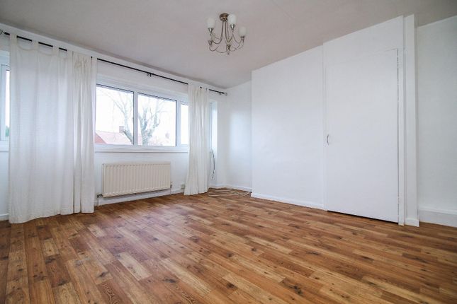 12, Netherton Grove, North Shields photo 2