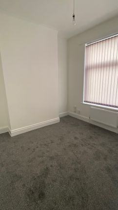 61, Ebor Street, Burnley photo 2