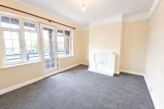 Flat, 5, Elms Parade, Oxfordshire photo 2