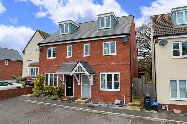3-bed semi-detached on 3, Bilberry Lane, Bridgwater, £250,000