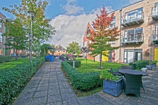 Flat for sale in Greenwich Gardens, Greenwich Drive North, Mackworth, Derby