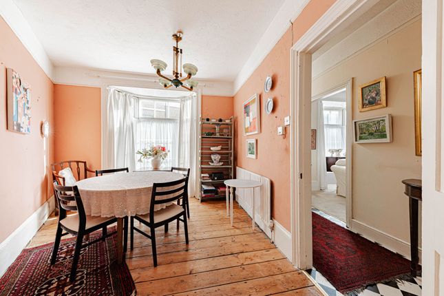6 South Road, Faversham photo 3