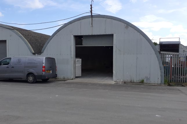 Warehouse to let in Axe Road, Bridgwater
