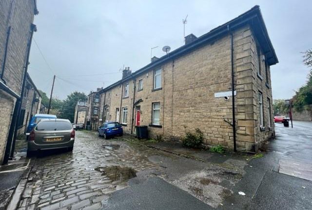 Thumbnail Terraced house for sale in Spring Street, Idle, Bradford