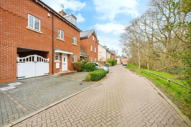 Town house for sale in Scarlett Avenue, Wendover, Aylesbury