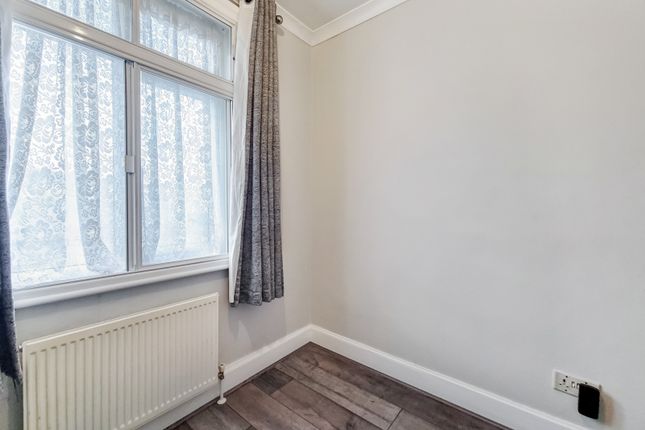 End terrace house for sale in Waverley Gardens, London