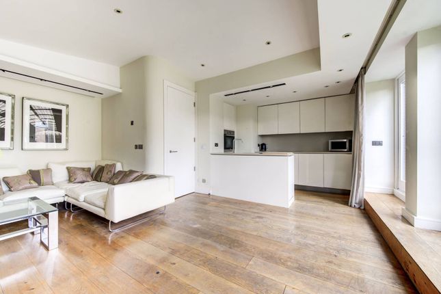 Thumbnail Flat for sale in Collingham Place, South Kensington, London