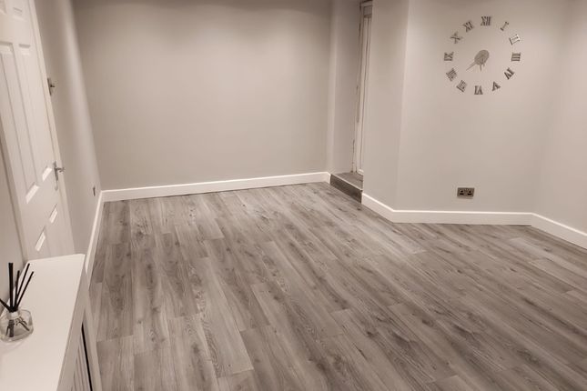 1/2, 34, Glenkirk Drive, Glasgow photo 3