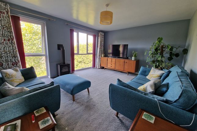 63 Yew Tree Close, Yeovil photo 3