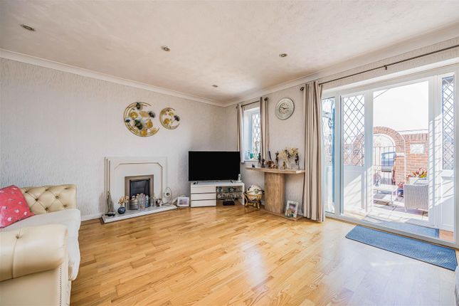 56, Goldsmith Avenue, Southsea photo 4