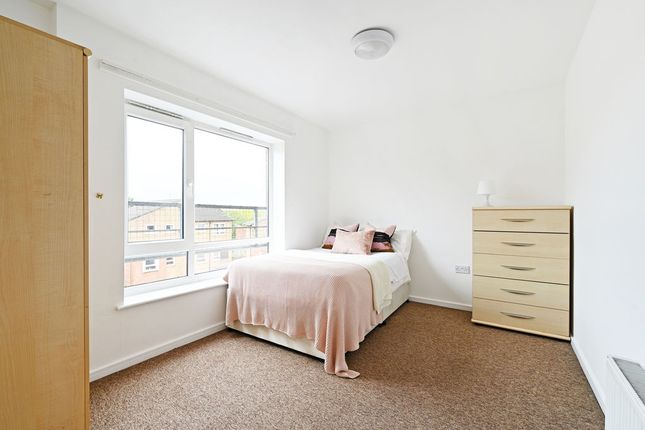 Park Grange Court, Sheffield photo 4