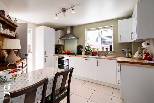 16, Orchard Vale, Hereford photo 4