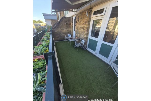 Flat, Fitzgerald House Stockwell Park Road, London photo 3
