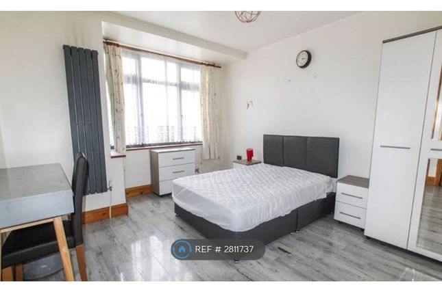 Beaconsfield Road, Southall photo 3