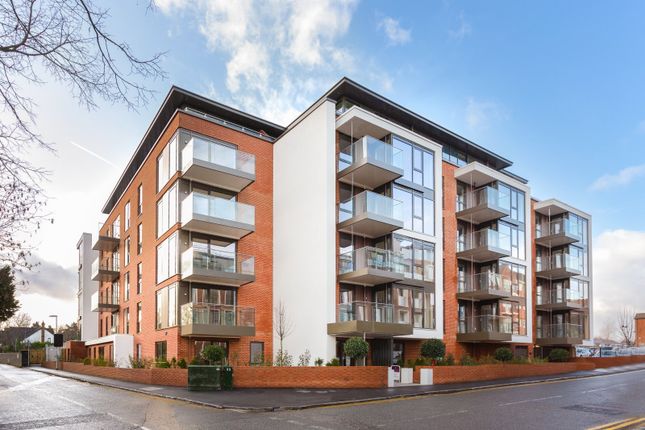 1-bed flat on 26 Marsham House,, Station Road, Gerrards Cross, £1,700/mo