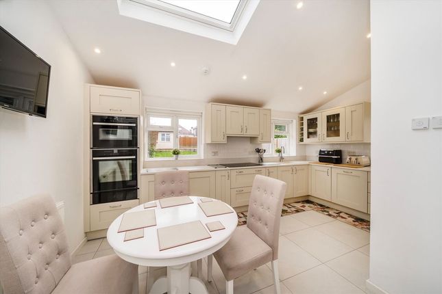 56, Norton Avenue, Surbiton photo 3