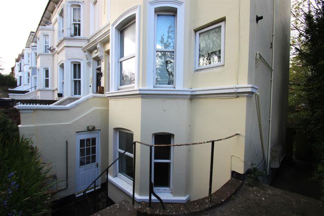 Thumbnail Flat to rent in Buckland Hill, Maidstone