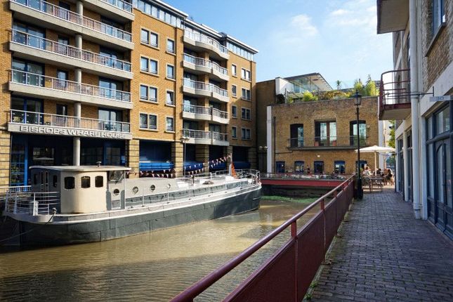 Flat for sale in Ransomes Dock, 35 - 37 Parkgate Road, Battersea, London