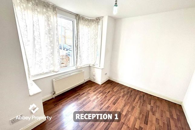 31 Hillborough Road, Luton photo 2