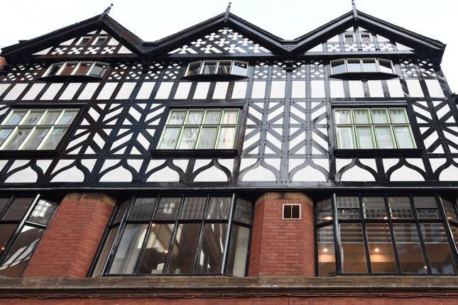 Thumbnail Flat for sale in Chapel Walks, Manchester